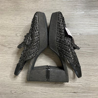 Load image into Gallery viewer, AEROSOLES Size 7 SHOE
