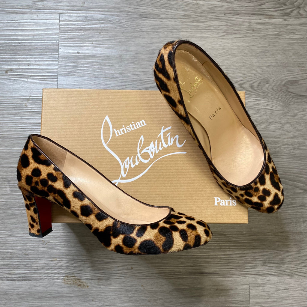 Christian Louboutin Size 8 DESIGNER