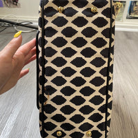 Load image into Gallery viewer, Vera Bradley HANDBAGS
