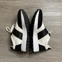 Load image into Gallery viewer, Urban Sport by J/Slides Size 6 SHOE
