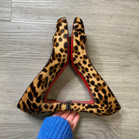 Load image into Gallery viewer, Christian Louboutin Size 8 DESIGNER
