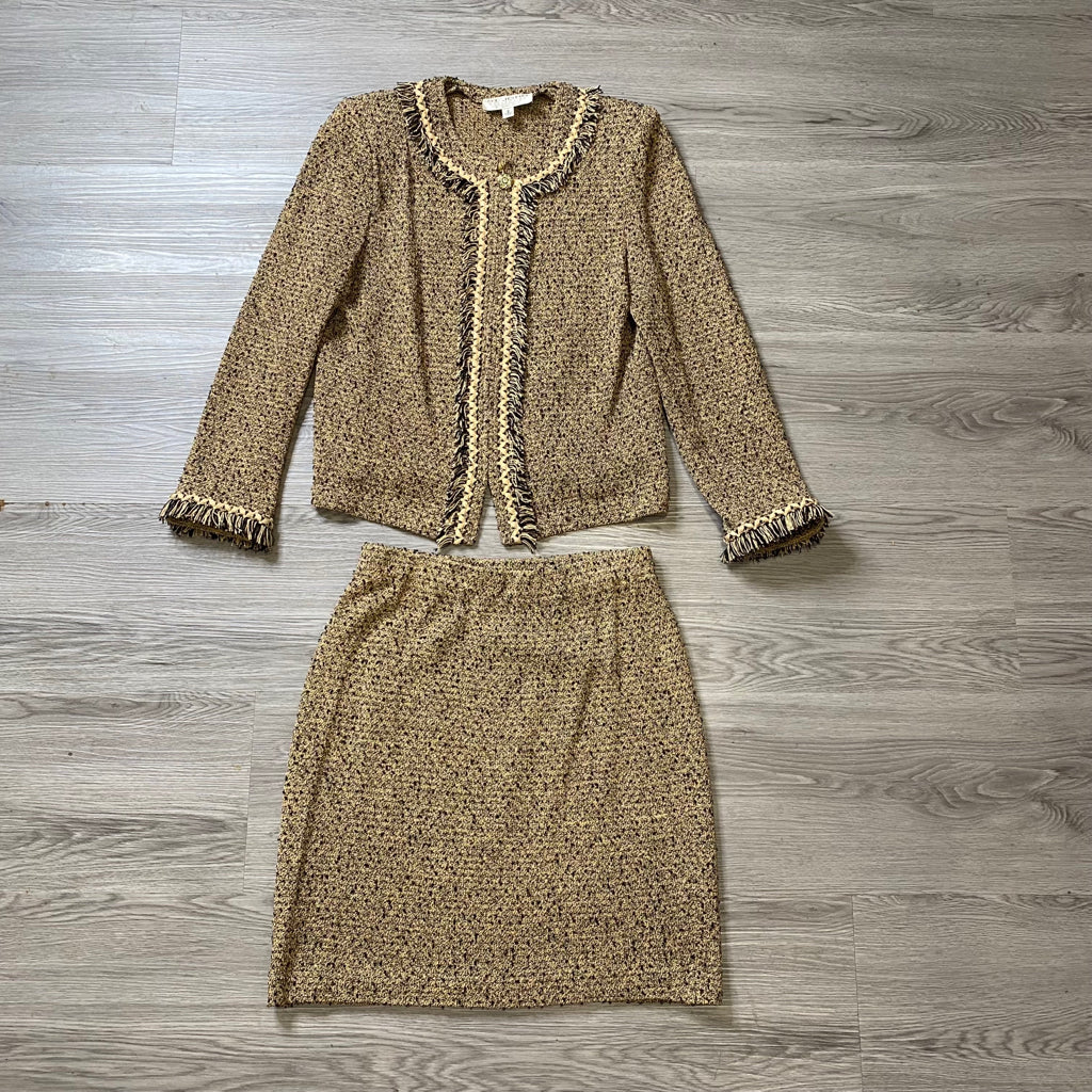 ST JOHN COLLECTION Size 8 DESIGNER