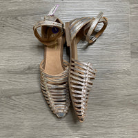 Load image into Gallery viewer, SEYCHELLES Size 8 SHOE
