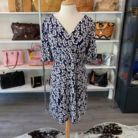 Load image into Gallery viewer, Jessica Howard Size 14 DRESS
