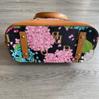 Load image into Gallery viewer, DOONEY &amp; BOURKE BOUTIQUE
