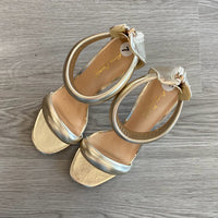 Load image into Gallery viewer, Anne Michelle Size 7 SHOE
