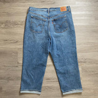 Load image into Gallery viewer, LEVIS Size 18 PLUS
