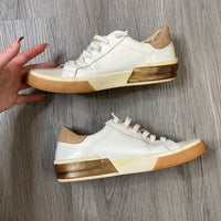 Load image into Gallery viewer, Dolce Vita Size 7 SHOE
