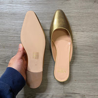 Load image into Gallery viewer, J CREW Size 5 1/2 SHOE
