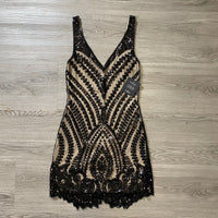 Load image into Gallery viewer, LULUS Size SMALL COCKTAIL/EVE WEAR
