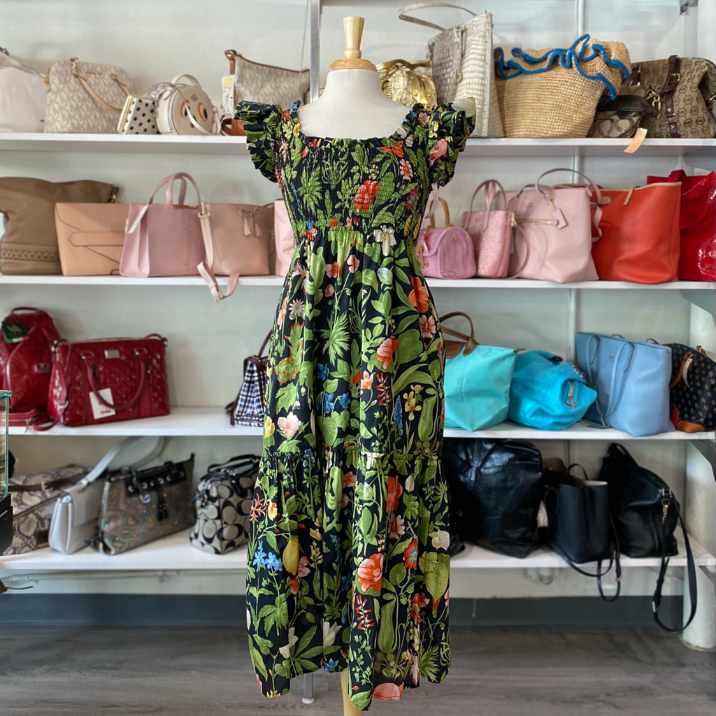 TUCKERNUCK Size MED BOUTIQUE