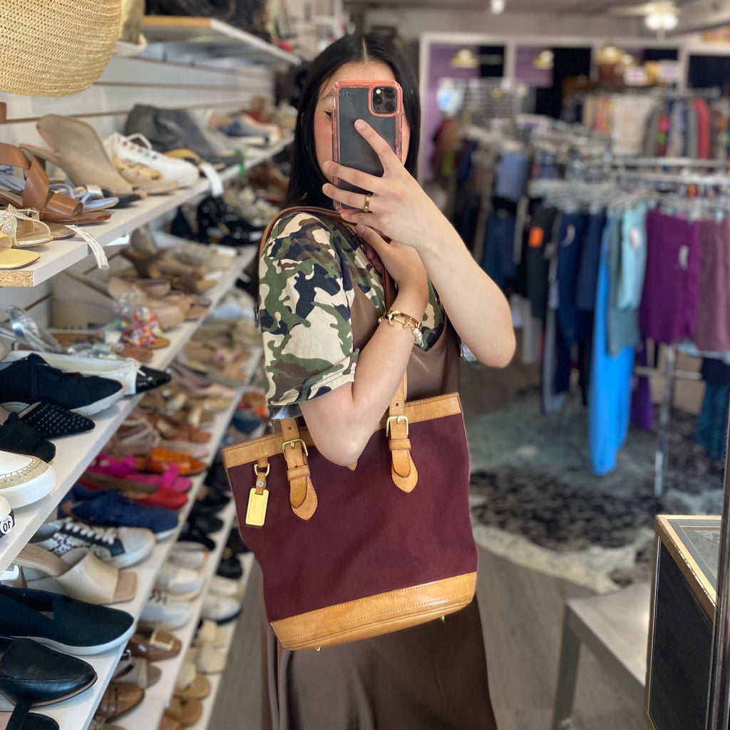 DOONEY & BOURKE BOUTIQUE