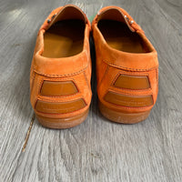 Load image into Gallery viewer, FERRAGAMO Size 8 DESIGNER
