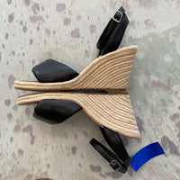 Load image into Gallery viewer, Steve Madden Size 10 SHOE
