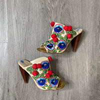 Load image into Gallery viewer, Tory Burch Size 6 BOUTIQUE
