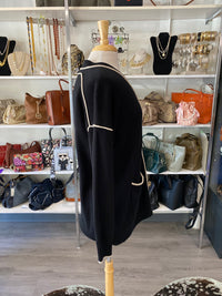 Load image into Gallery viewer, CABI Size MED TOPS
