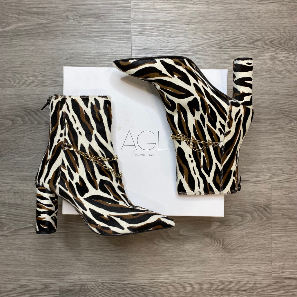 AGL Size 8 DESIGNER