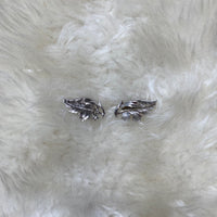 Load image into Gallery viewer, CLIP EARS
