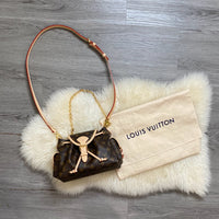 Load image into Gallery viewer, Louis Vuitton DESIGNER
