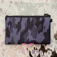 Load image into Gallery viewer, Haute Shore HANDBAGS
