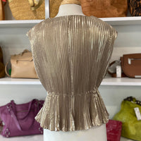 Load image into Gallery viewer, Banana Republic Size SMALL TOPS
