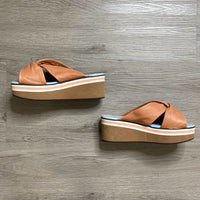 Load image into Gallery viewer, Robert Clergerie Size 8 BOUTIQUE
