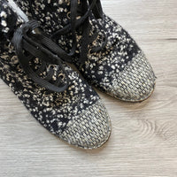 Load image into Gallery viewer, CHANEL Size 9 DESIGNER
