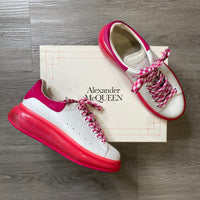 Load image into Gallery viewer, Alexander McQueen Size 9 DESIGNER
