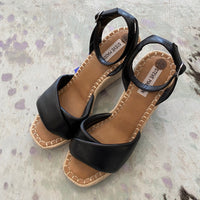 Load image into Gallery viewer, Steve Madden Size 10 SHOE
