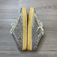 Load image into Gallery viewer, Golden Goose Size 9 1/2 DESIGNER
