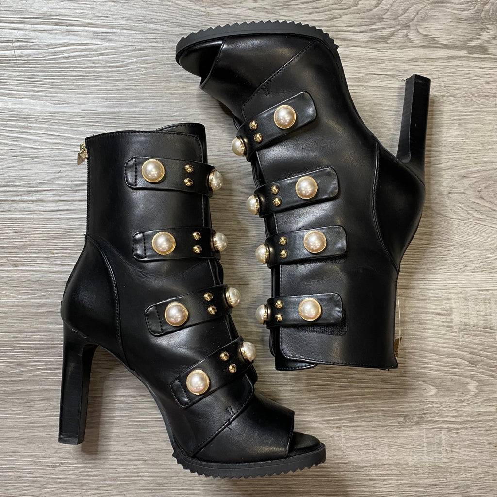 KARL LAGERFELD Size 8 1/2 SHOE