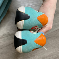 Load image into Gallery viewer, Emilio Pucci Size 6 DESIGNER
