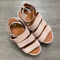 Load image into Gallery viewer, FITFLOP Size 7 SHOE
