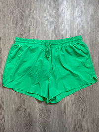 CROWN & IVY Size XL SHORTS