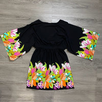 Load image into Gallery viewer, TRINA TURK Size MED BOUTIQUE
