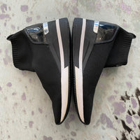 Load image into Gallery viewer, Michael Size 8 BOUTIQUE
