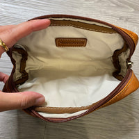 Load image into Gallery viewer, Barrington BOUTIQUE
