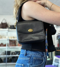 Load image into Gallery viewer, COACH BOUTIQUE
