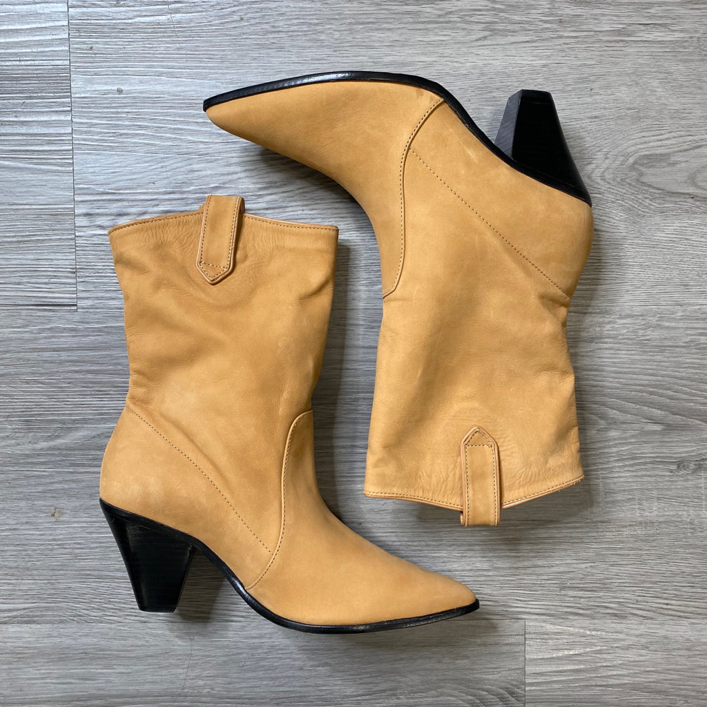 SCHUTZ Size 7 1/2 SHOE