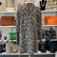 Load image into Gallery viewer, Tyler Boe Size XL BOUTIQUE
