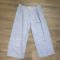 Load image into Gallery viewer, Little Lies Size MED PANTS
