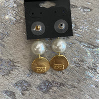 Load image into Gallery viewer, Karine Sultan Earrings
