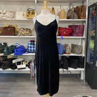 Load image into Gallery viewer, Ninety Percent Size MED BOUTIQUE
