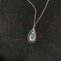 Load image into Gallery viewer, SWAROVSKI BOUTIQUE
