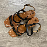 Load image into Gallery viewer, BERNARDO Size 10 BOUTIQUE
