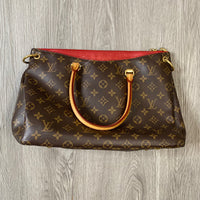 Load image into Gallery viewer, Louis Vuitton DESIGNER
