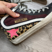 Load image into Gallery viewer, Golden Goose Size 8 1/2 DESIGNER
