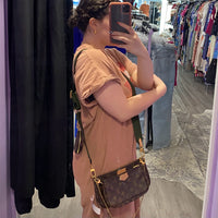 Load image into Gallery viewer, Louis Vuitton DESIGNER
