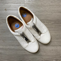 FRYE Size 7 1/2 BOUTIQUE