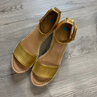 Load image into Gallery viewer, Franco Sarto Size 11 SHOE
